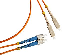 Фотография товара 'Cabeus Шнур оптический duplex SC-FC 62,5/125 mm FOP-62-SC-FC-3m'